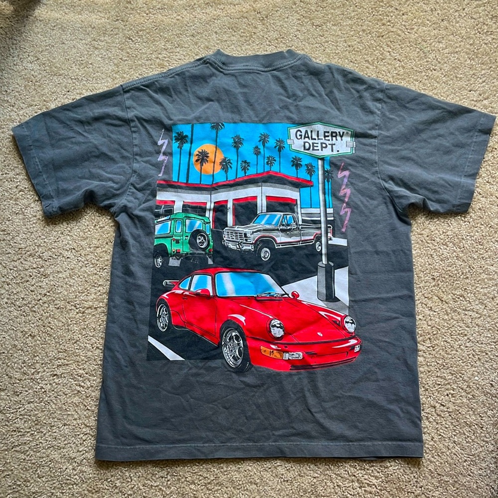 Gallery dept shirt size medium